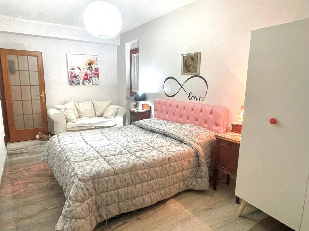 La Vie En Rose Mattinata Apartment Exterior photo